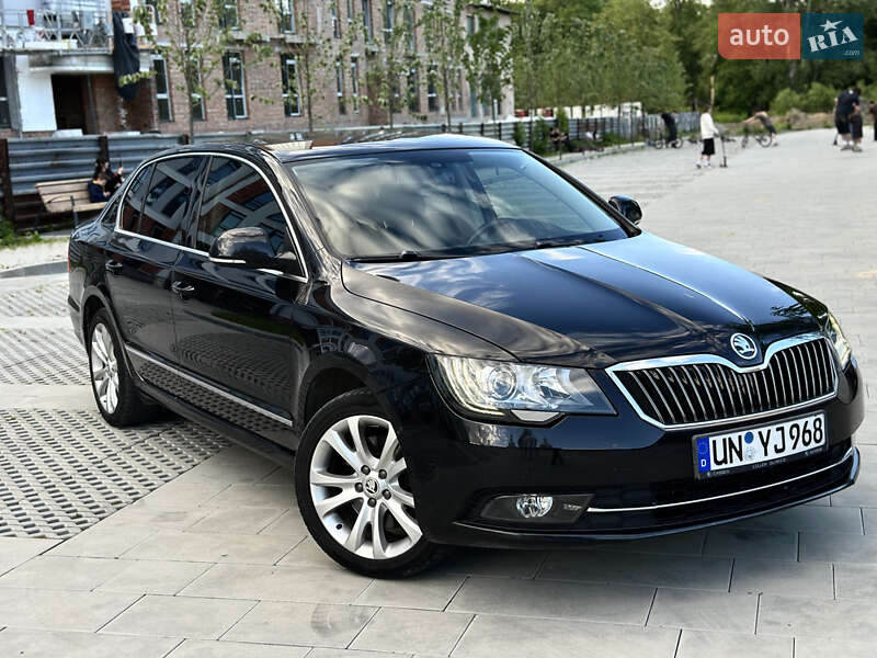 Лифтбек Skoda Superb 2014 в Львове