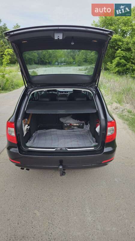Универсал Skoda Superb 2013 в Киеве