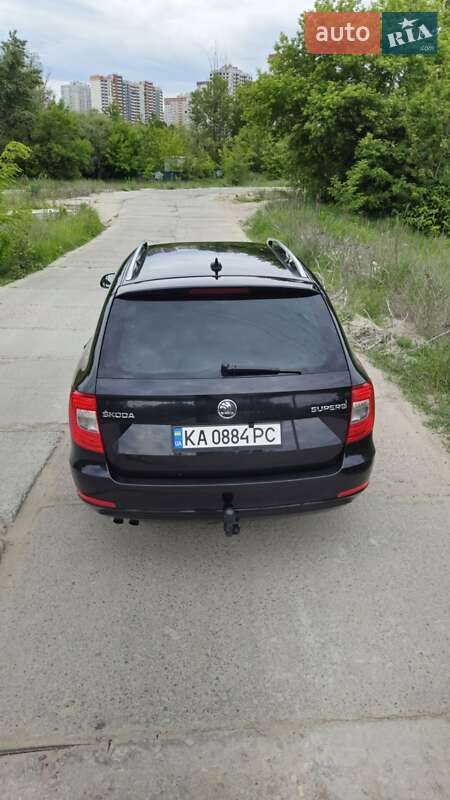 Универсал Skoda Superb 2013 в Киеве