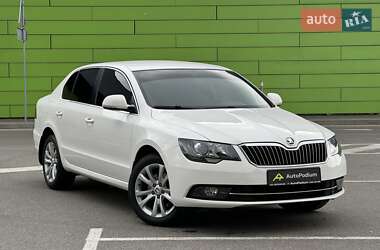 Лифтбек Skoda Superb 2013 в Киеве