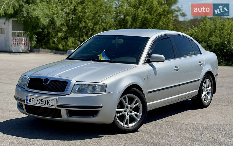 Ліфтбек Skoda Superb 2002 в 