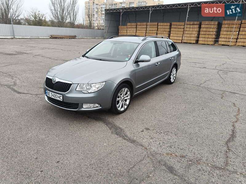 Универсал Skoda Superb 2011 в Николаеве