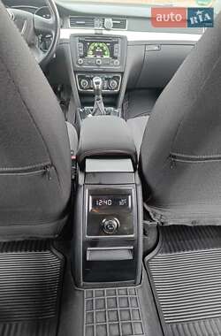 Универсал Skoda Superb 2011 в 