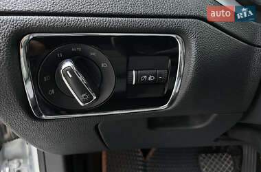 Лифтбек Skoda Superb 2012 в 