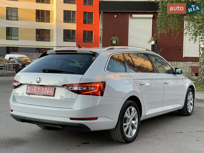 Універсал Skoda Superb 2019 в Тернополі