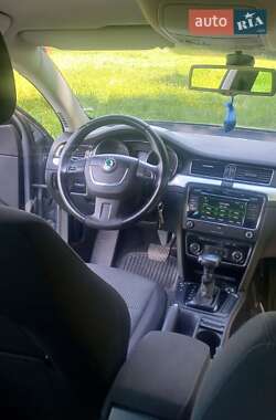 Лифтбек Skoda Superb 2009 в 