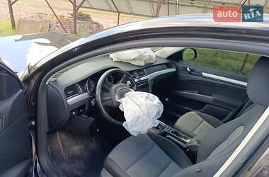 Лифтбек Skoda Superb 2012 в 