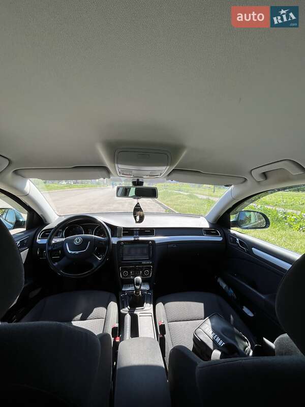 Універсал Skoda Superb 2010 в Вільногірську фото 12 Універсал Skoda Superb 2010 в Вільногірську