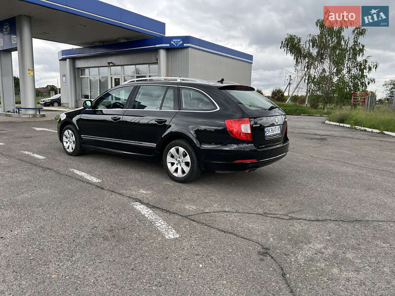 Универсал Skoda Superb 2012 в Бродах