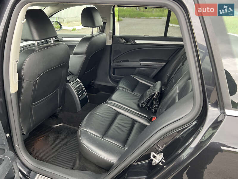 Универсал Skoda Superb 2012 в Бродах