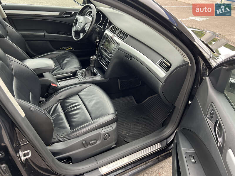 Универсал Skoda Superb 2012 в Бродах