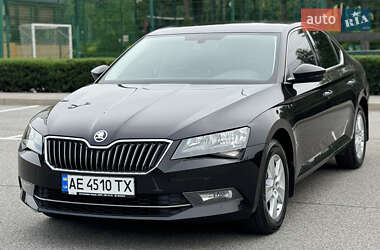 Ліфтбек Skoda Superb 2016 в 