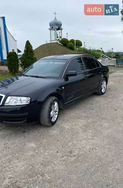 Лифтбек Skoda Superb 2002 в 