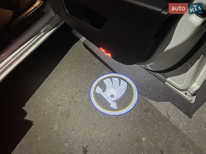 Универсал Skoda Superb 2016 в Ровно фото 17 Универсал Skoda Superb 2016 в Ровно