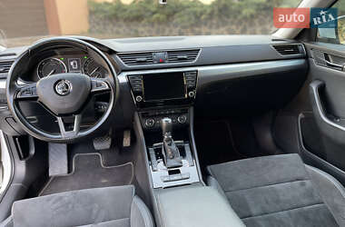 Универсал Skoda Superb 2016 в 
