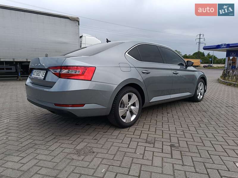 Ліфтбек Skoda Superb 2019 в Мукачевому