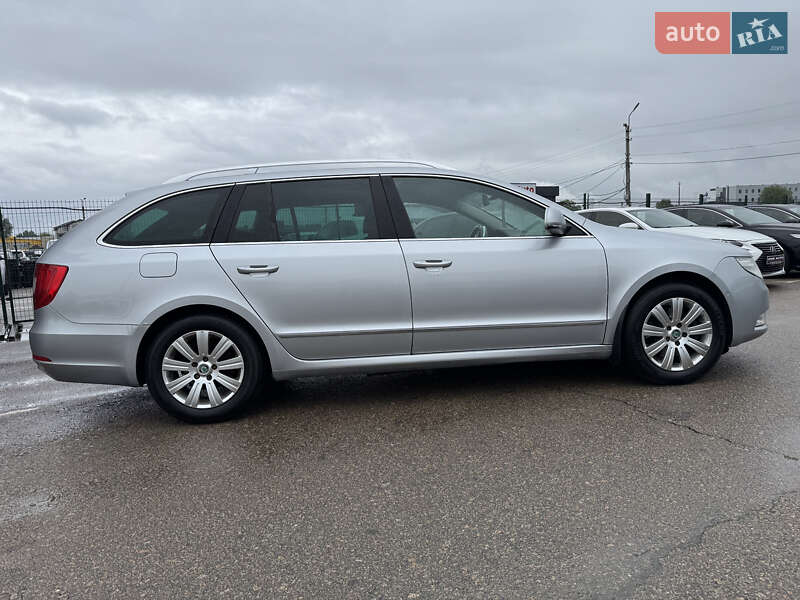 Універсал Skoda Superb 2011 в Києві