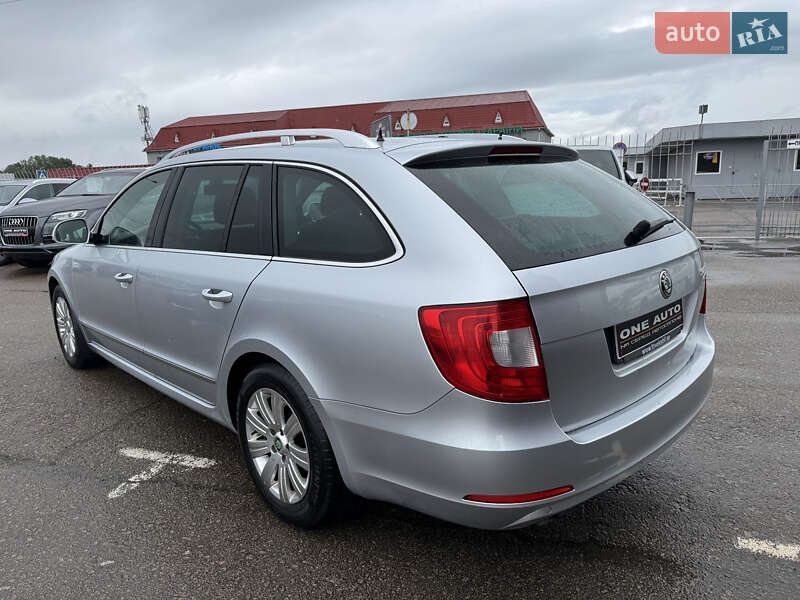 Універсал Skoda Superb 2011 в Києві