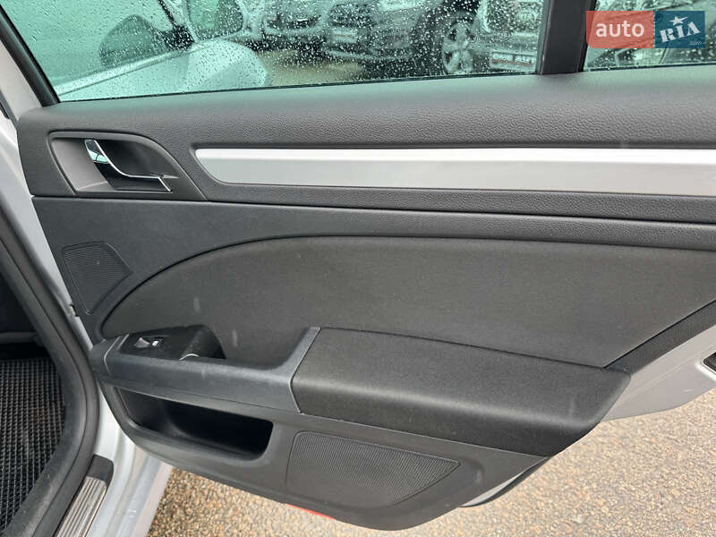 Універсал Skoda Superb 2011 в Києві
