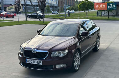 Ліфтбек Skoda Superb 2009 в Ужгороді