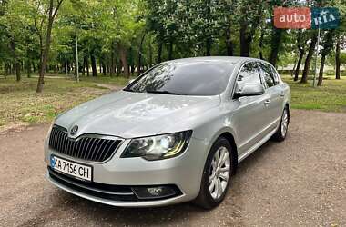 Ліфтбек Skoda Superb 2013 в Кривому Розі