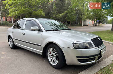 Лифтбек Skoda Superb 2003 в 