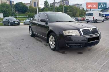 Лифтбек Skoda Superb 2002 в 