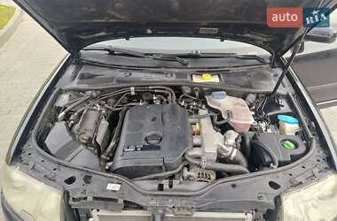 Лифтбек Skoda Superb 2002 в 