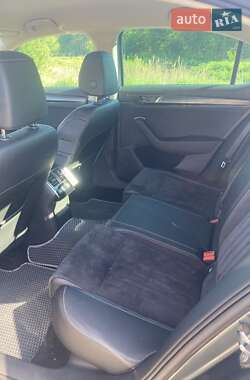 Лифтбек Skoda Superb 2021 в 