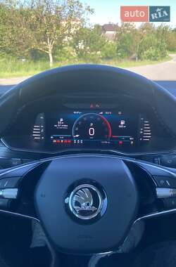 Лифтбек Skoda Superb 2021 в 