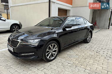 Лифтбек Skoda Superb 2019 в 