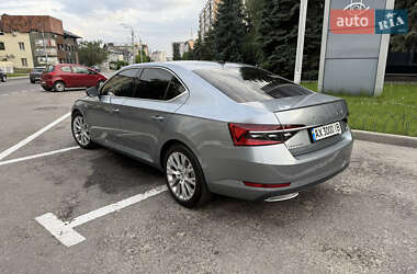 Лифтбек Skoda Superb 2019 в 
