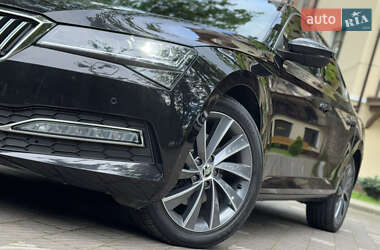 Ліфтбек Skoda Superb 2021 в 