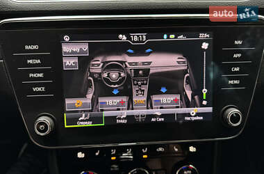 Ліфтбек Skoda Superb 2021 в 