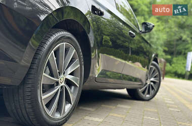 Ліфтбек Skoda Superb 2021 в 