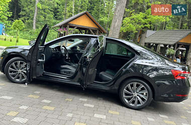 Ліфтбек Skoda Superb 2021 в 