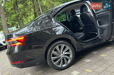 Ліфтбек Skoda Superb 2021 в 