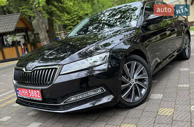 Ліфтбек Skoda Superb 2021 в 