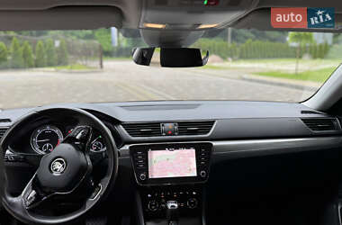 Ліфтбек Skoda Superb 2021 в 