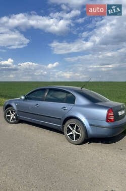 Ліфтбек Skoda Superb 2005 в 