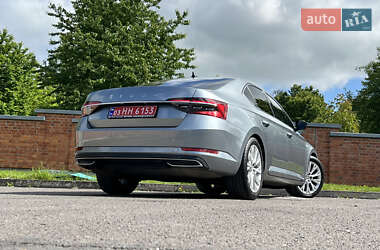 Лифтбек Skoda Superb 2021 в 