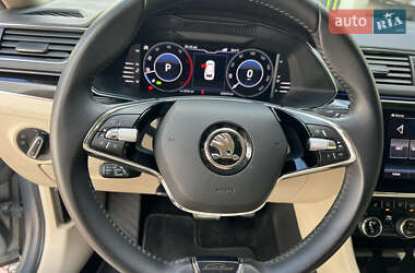 Лифтбек Skoda Superb 2021 в 