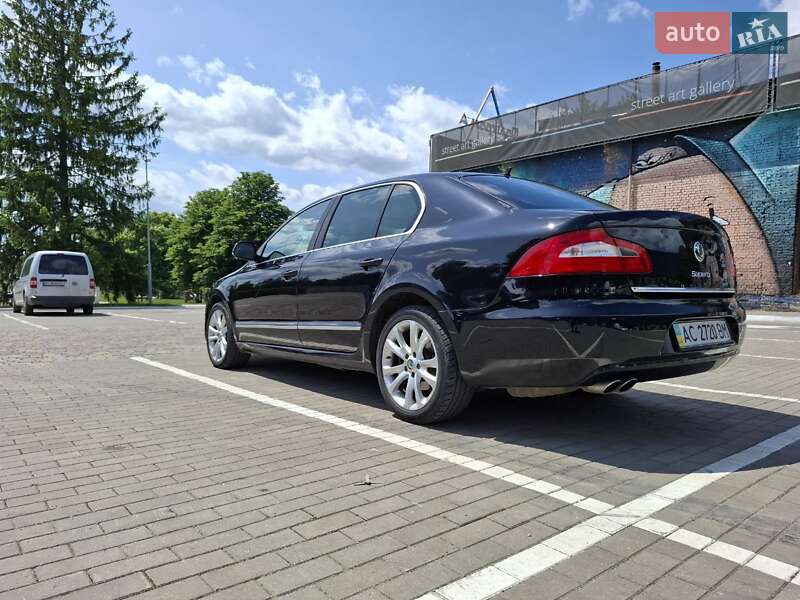 Skoda Superb 2012