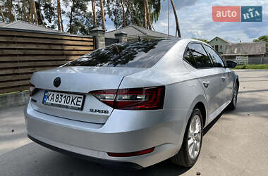 Лифтбек Skoda Superb 2017 в 