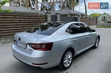Лифтбек Skoda Superb 2017 в 