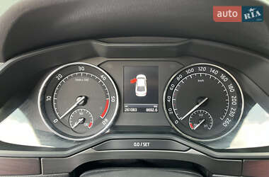 Лифтбек Skoda Superb 2017 в 
