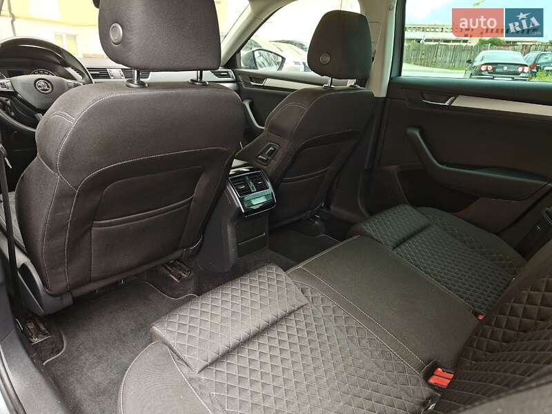 Універсал Skoda Superb 2018 в Луцьку