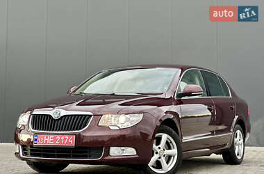 Лифтбек Skoda Superb 2009 в 