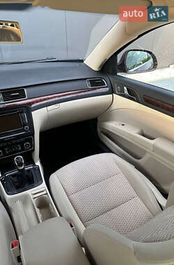 Лифтбек Skoda Superb 2009 в 