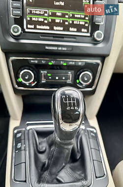 Лифтбек Skoda Superb 2009 в 